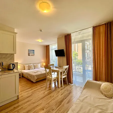 Apartmán Cozy At Dawn Park Sluneční pobřeží